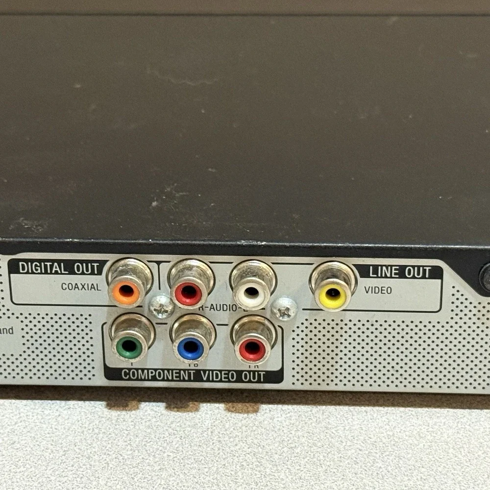 Sony DVP-NS57P CD/DVD Player - No‎ Remote Turns On Not Tested